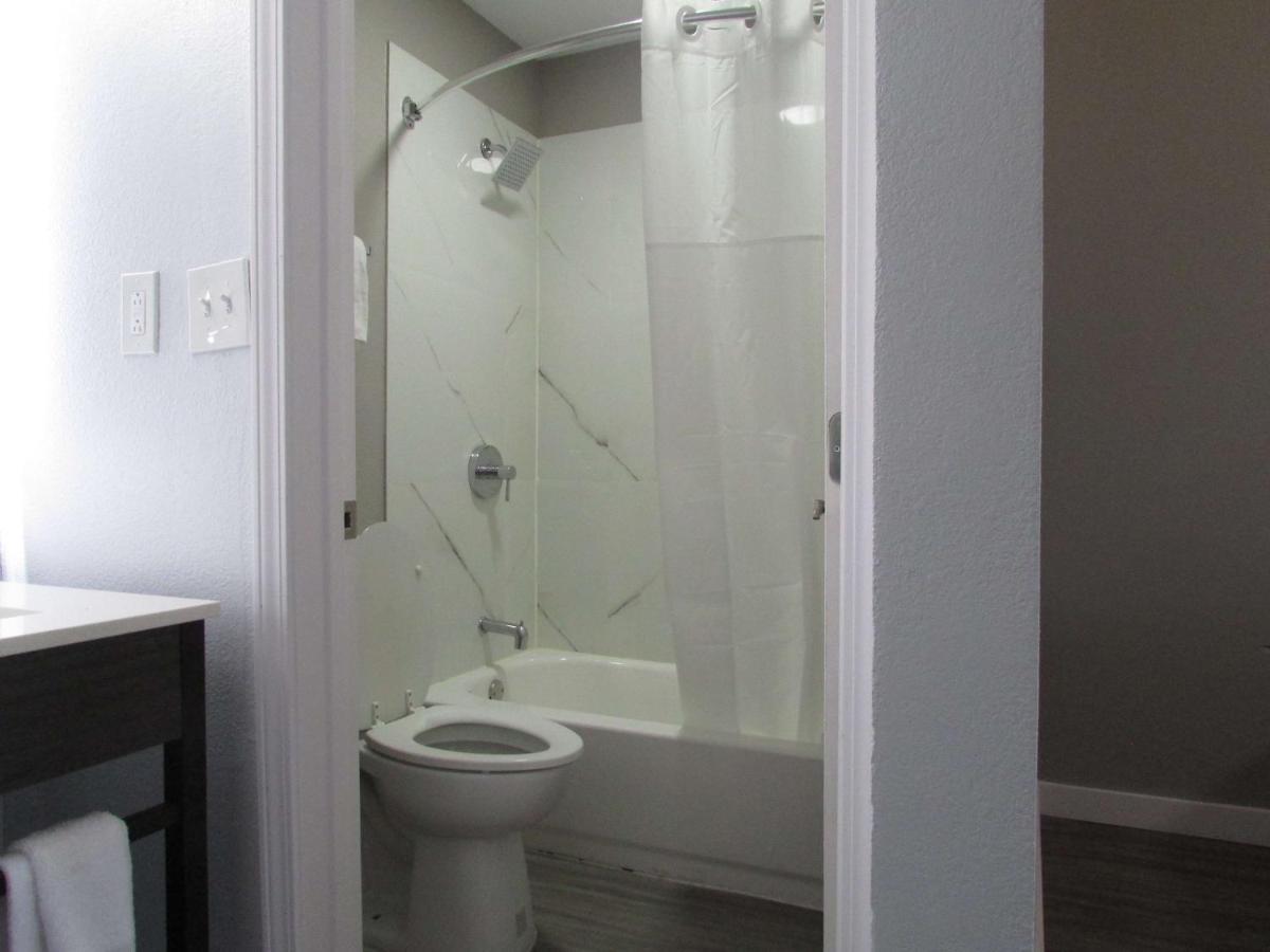 Motel 6 Brookhaven, Ms מראה חיצוני תמונה